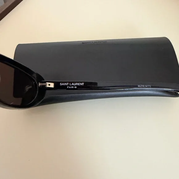 YSL Saint Laurent SL 557 Shade Black Sunglasses - Picture 10 of 14